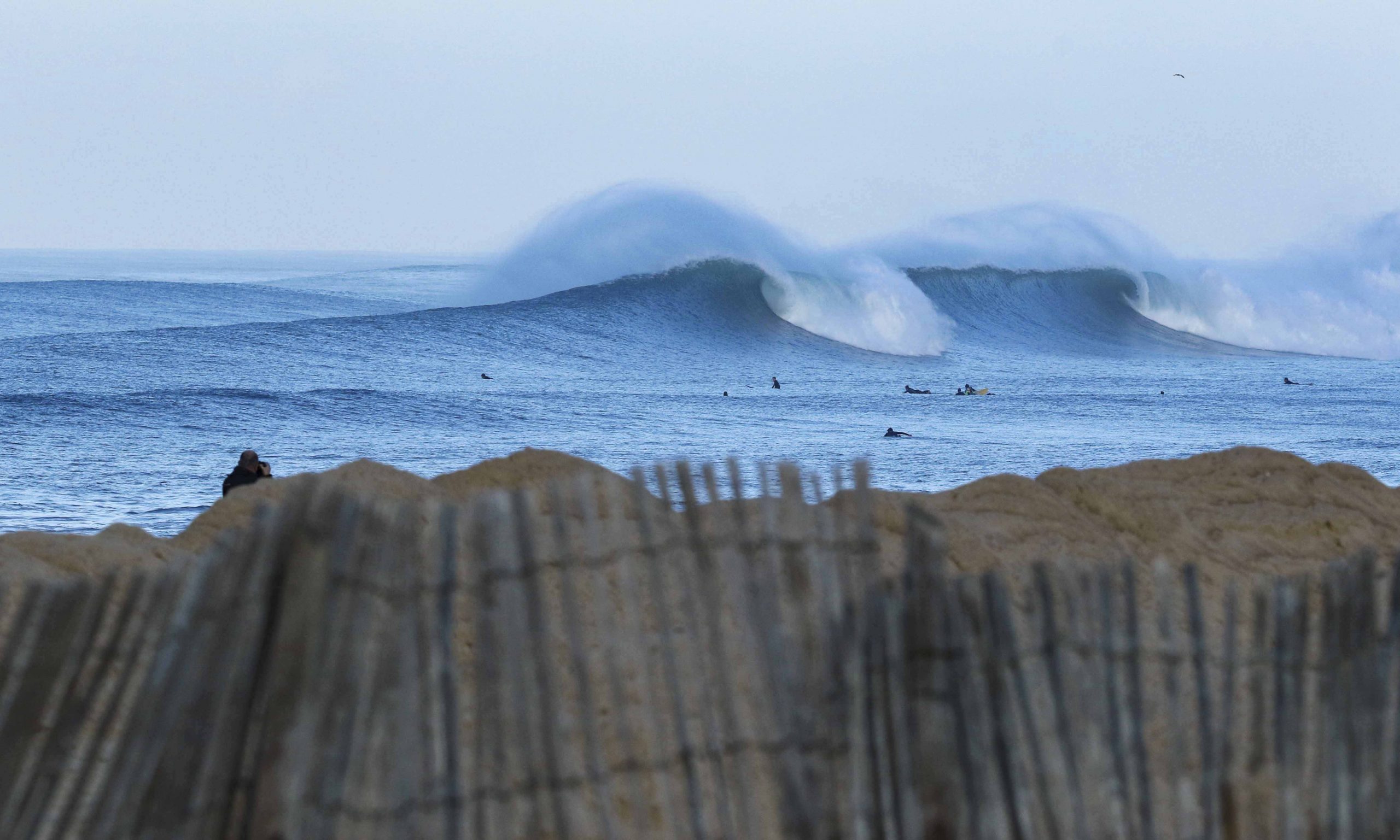 Perfect waves in France